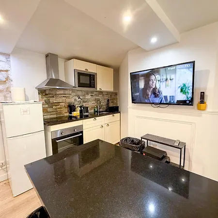 Urban Flat 42 - Luxury Flat