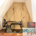 Urban Flat 42 - Luxury Flat *