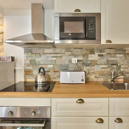 Urban Flat 42 - Luxury Flat