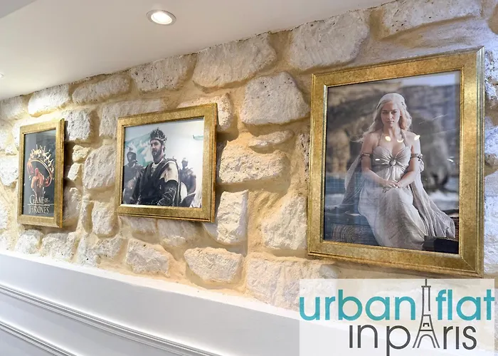 Urban Flat 42 - Luxury Flat